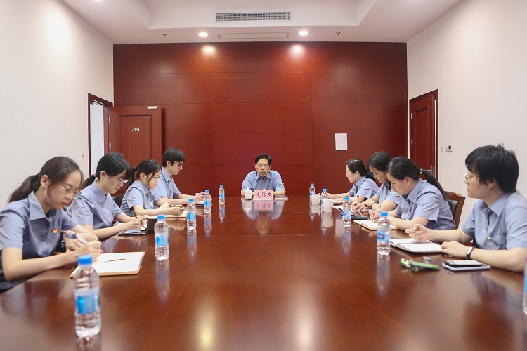 谈检上党课.jpg